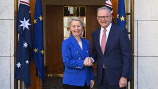 EU-Kommissionspräsidentin Ursula von der Leyen und Premierminister Anthony Albanese in der ...