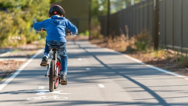 
                    Einige Mängel: Kinderfahrradhelme im Test
                