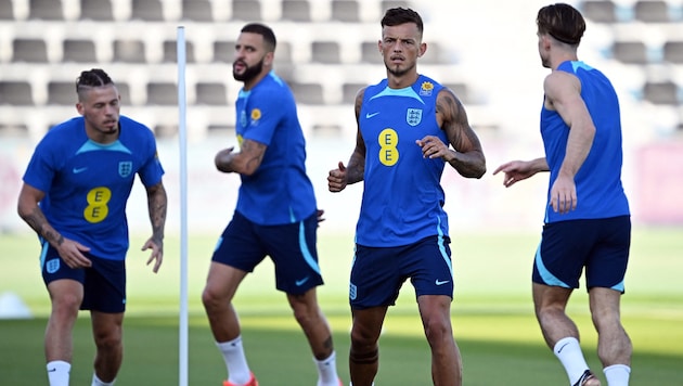 Ben White (2.v.r.) ist zurück im Kader der „Three Lions“.