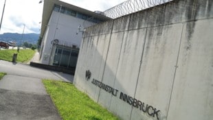 Hinter den Mauern der Justizanstalt Innsbruck kam es zum Vorfall.