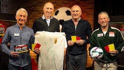 Moderator Hannes Steiner, Gast Robert Pecl sowie die Experten Kurt Garger und Frenkie Schinkels