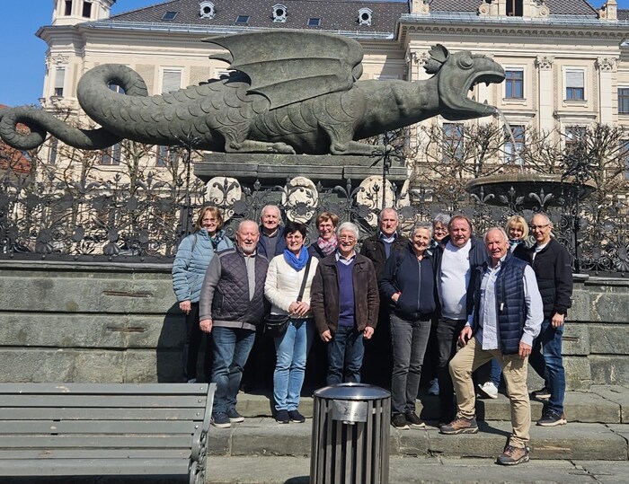 Alt-Landeshauptmann Gerhard Dörfler zeigte den zwölf Steirern auch die schönen Seiten der ...