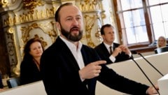 Max Lercher attackierte im Landtag Gesundheitslanderat Karlheinz Kornhäusl (im Hintergrund). 