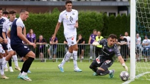 Lukas Moosmann (li.) kennt die Gründe für die schlechteste Offensive der Liga.