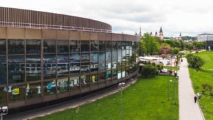 Das Linzer Brucknerhaus ist aus dem Tiefschlaf erwacht, immer öfter sind Konzert sehr rasch ...