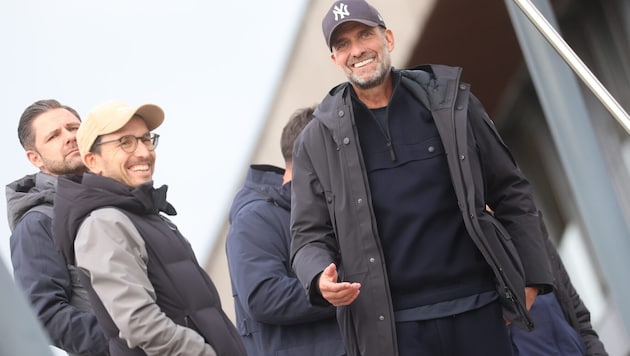 Bleibt wohl bei Red Bull: Jürgen Klopp (re.).