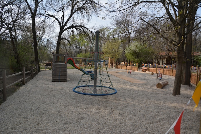 Der Kinderspielplatz wurde komplett erneuert.