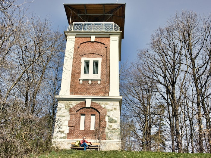 Das Ziel unserer Tour ist die zu Ehren von Stephanie von Belgien errichtete Warte.