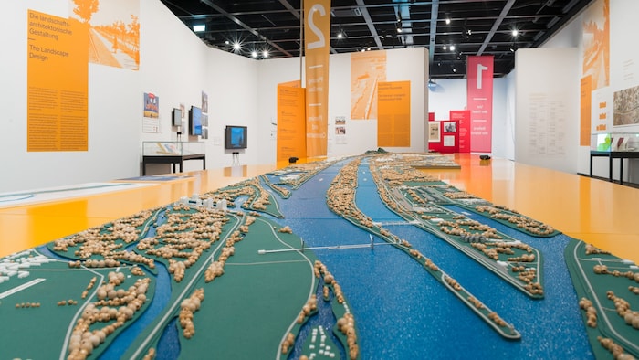 Ein großes Modell der Insel ist das Herzstück jenes Ausstellungsteils, in dem es um die ...