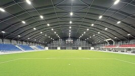 So ähnlich wird die größte Indoor-Kunstrasenhalle am Schwarzlsee ausschauen.