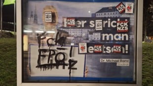 Nur einer der unzähligen, verunstalteten Schaukästen - wer den Freiheitlichen Hinweise zu den ...