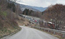 Am Montag staute es sich in beiden Richtungen. Die Tauernautobahn musste gesperrt werden.