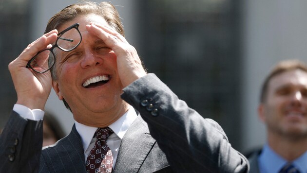 Anwalt Mark Lanier, der die Klägerin gegen Meta und Alphabet vertrat, zeigte sich nach dem ...