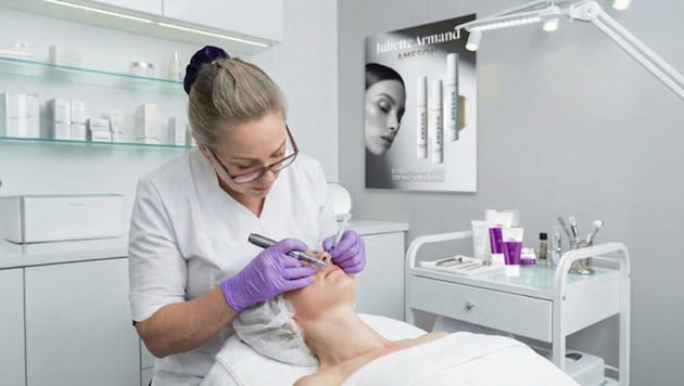 Tendresse Cosmetique GmbH: Innovativer Kosmetikgroßhandel mit Juliette Armand Produkten für ...