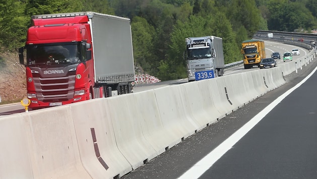 Die hohen Spritpreise setzen den Transportunternehmen ordentlich zu.