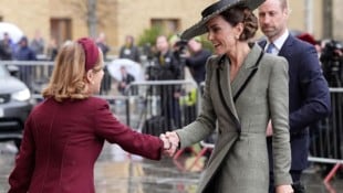 Alle Augen auf sie: Prinzessin Kate begeistert im Mega-Luxus-Outfit – dieser Auftritt hat es ...