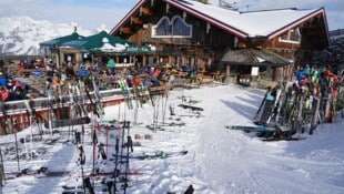 Zwischen Anfang Februar und Mitte März soll der 18-Jährige immer wieder gestohlene ...