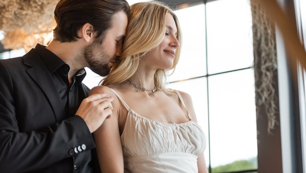 Vor allem weiblicher Körpergeruch in bestimmten Phasen macht etwas mit den Männern...