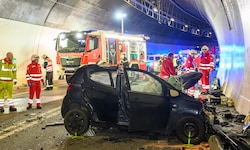 Das Auto der Schülerin wurde völlig zerstört.