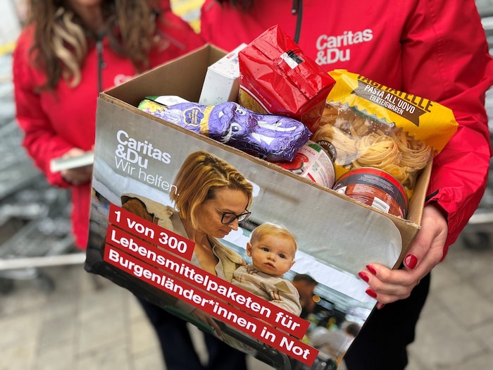 Blick in ein Spendenpaket.