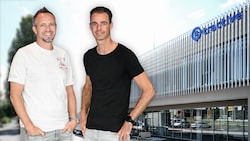 Der Hauptsitz von Tractive ist in Pasching. Die Geschäfte führen Michael Hurnaus (am Bild links) ...