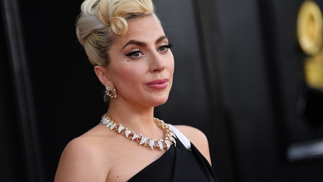 Lady Gaga ist im neuen Trailer zu „Der Teufel trägt Prada 2“ zu hören. Wird sie im Film auch zu ...