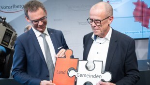 Sie vertragen sich wieder: Landeshauptmann Markus Wallner und Gemeindeverbandspräsident Walter ...