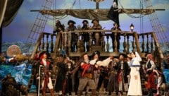 „Die Piraten von Penzance“ erobern die Wiener Volksoper. 