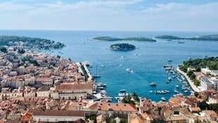 Ausblick von der kroatischen Insel Hvar. Auch wirtschaftlich bietet Kroatien für Österreich ...