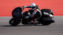 Mit diesen Motorrädern wird im Harley-Davidson Bagger World Cup in Austin Gas gegeben