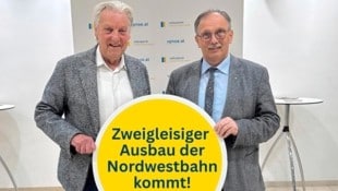 Plakativer Auftritt: Babinsky (li.) und Abgeordneter Hogl.