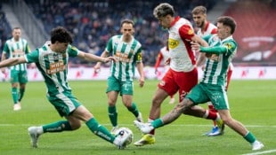 Alajbegovic (in weiß) verlässt Salzburg im Sommer.