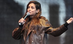 Viele Fans wunderten sich, warum Fernandes trotz der schweren Vorwürfe gegen ihren Ex-Mann noch ...