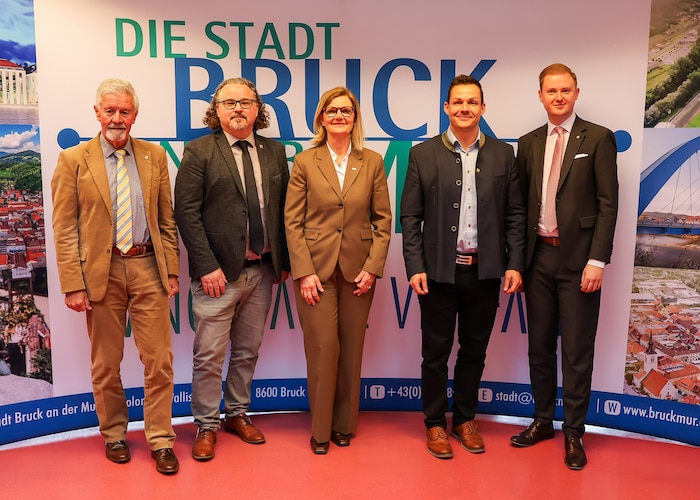 Entscheidung im Gemeinderat (v. l.).: Kletus Schranz (Neues Bruck), Vizebürgermeister Gregor ...