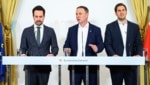 Bildungsminister Christoph Wiederkehr (NEOS), Vizekanzler Andreas Babler (SPÖ) und ...