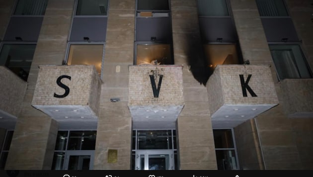 Das sogenannte Russische Haus liegt unweit der russischen Botschaft im Prager Diplomatenviertel ...