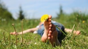 Progressive Muskelentspannung nach Edmund Jacobson hilft, Stress direkt im Körper zu regulieren ...