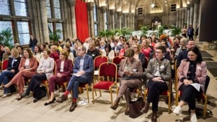 Zahlreiche Kommunalpolitikerinnen trafen sich in Wien zum Austausch.