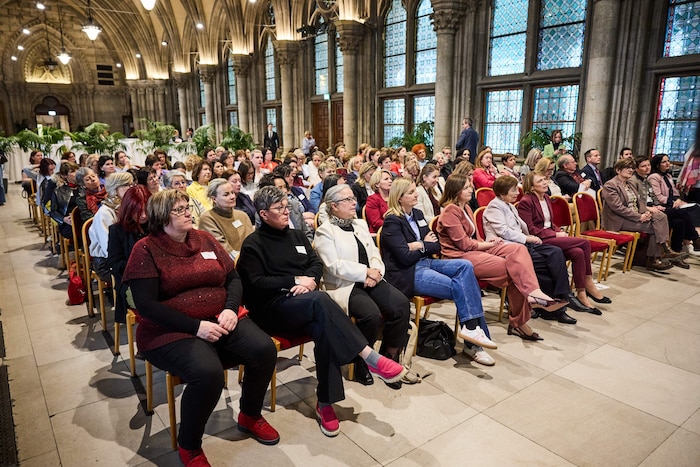 Bürgermeisterinnen und Vizebürgermeisterinnen aus vier Ländern diskutierten darüber, wie man ...