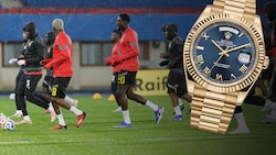 Während Ghanas Fußballer offenbar beim Training waren, erbeuteten Profi-Täter aus dem Wiener ...