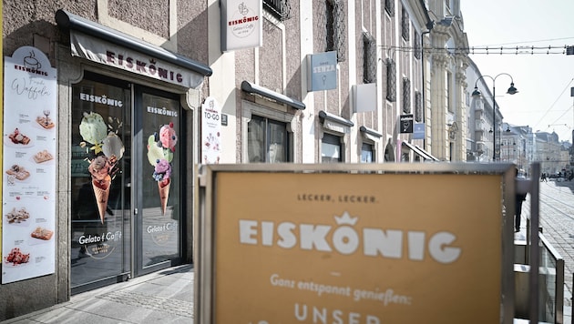 Ein Job im Eissalon ist oft stressig – der Chef des Linzer „Eiskönig“ will künftige Mitarbeiter ...