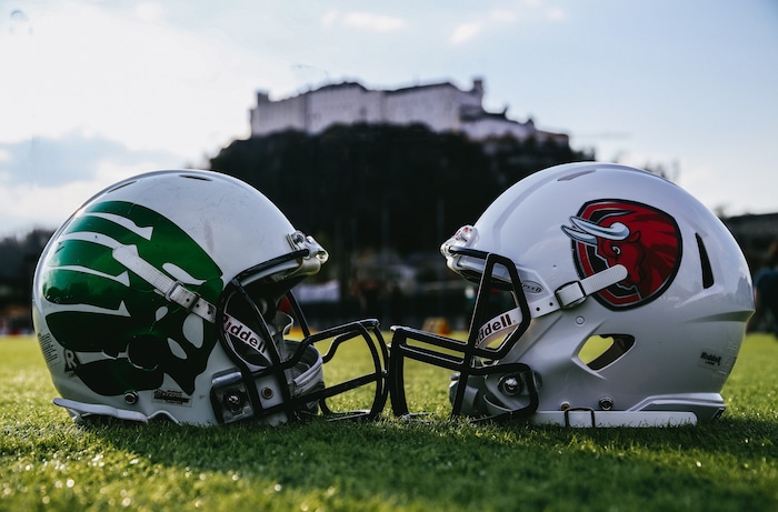 Ducks (li.) und Bulls fusionierten 2021.