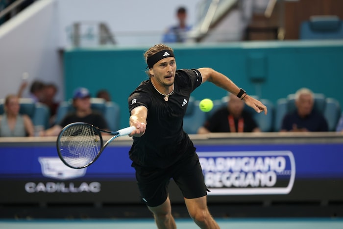 Alexander Zverev musste sich wieder einmal geschlagen geben.