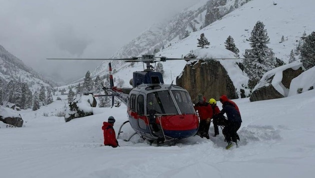 Bei schlechtem Wetter konnte der Heli nicht bis hinauf zur Kürsingerhütte fliegen.