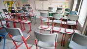 16 Jahre lang war eine Lehrerin in Deutschland krankgeschrieben. Nebenbei arbeitete sie als ...