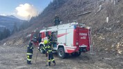 Bedingt durch den starken Wind hat sich das Feuer schnell ausgebreitet.