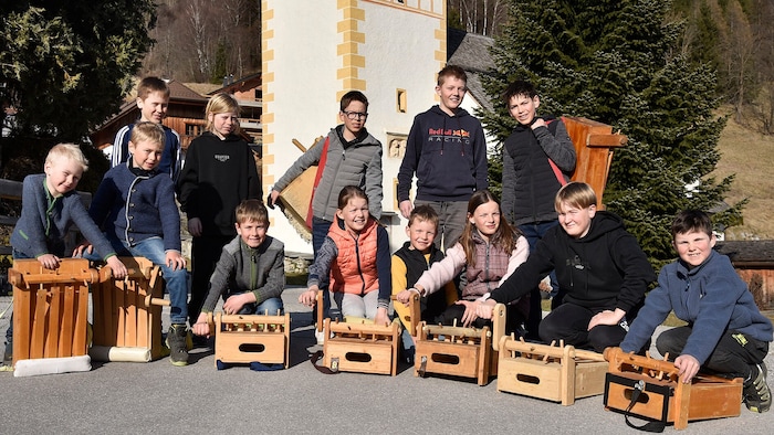 Können ganz schön laut werden: Ratscherkinder im St. Michaeler Ortsteil St. Martin vor der ...
