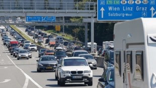 Kein seltenes Bild in der Urlaubszeit: Stau auf der Autobahn. 