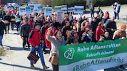 Etwa 1500 Personen demonstrierten am Samstag gegen die Schließungspläne. 
