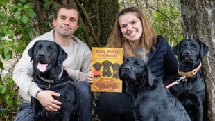 Magdalena mit Freund Patrik und den drei Stars der Geschichte.